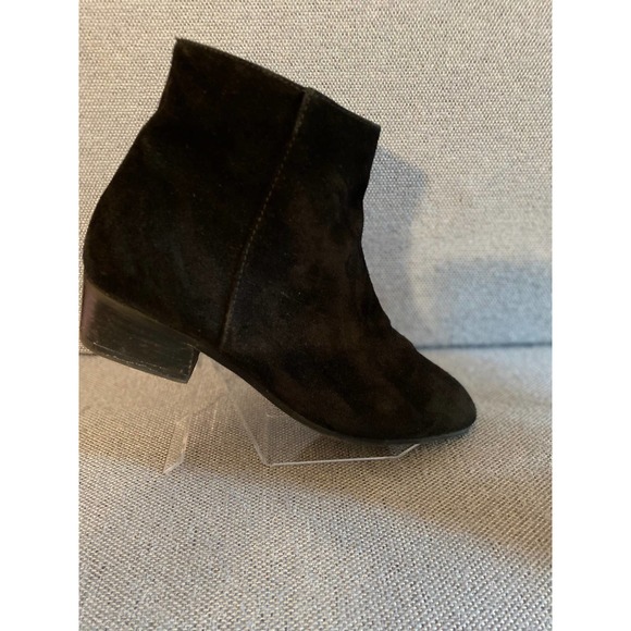 Aquatalia woman’s suede leather ankle boot size 6 black suede zip side sm heal - Picture 3 of 16